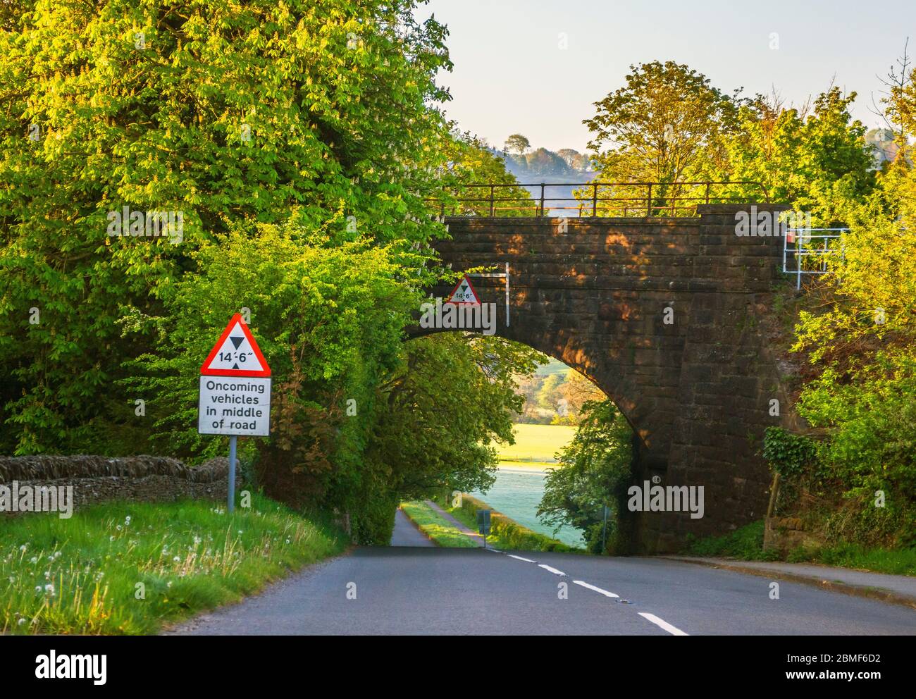 Low Bridge and Warning Sign, Peak District, Derbyshire Stock Photo