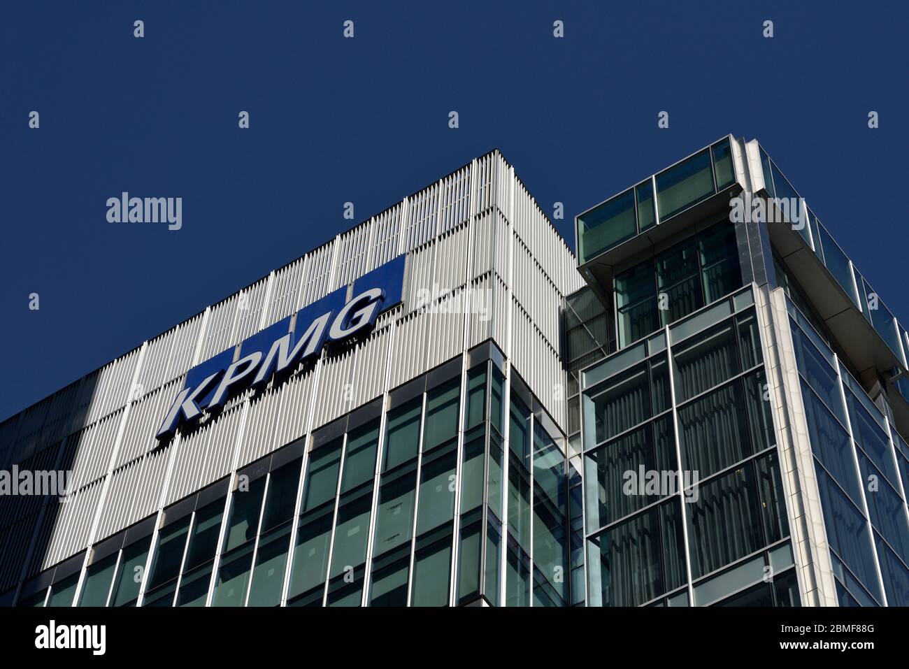 Kpmg London Hi Res Stock Photography And Images Alamy