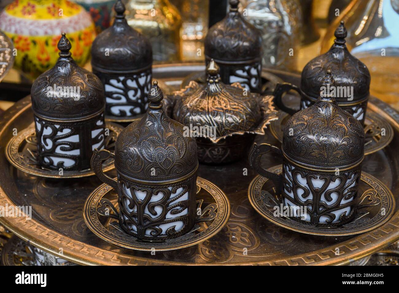 Turkish delight cups, pots, tea kettles and souvenirs are made of
