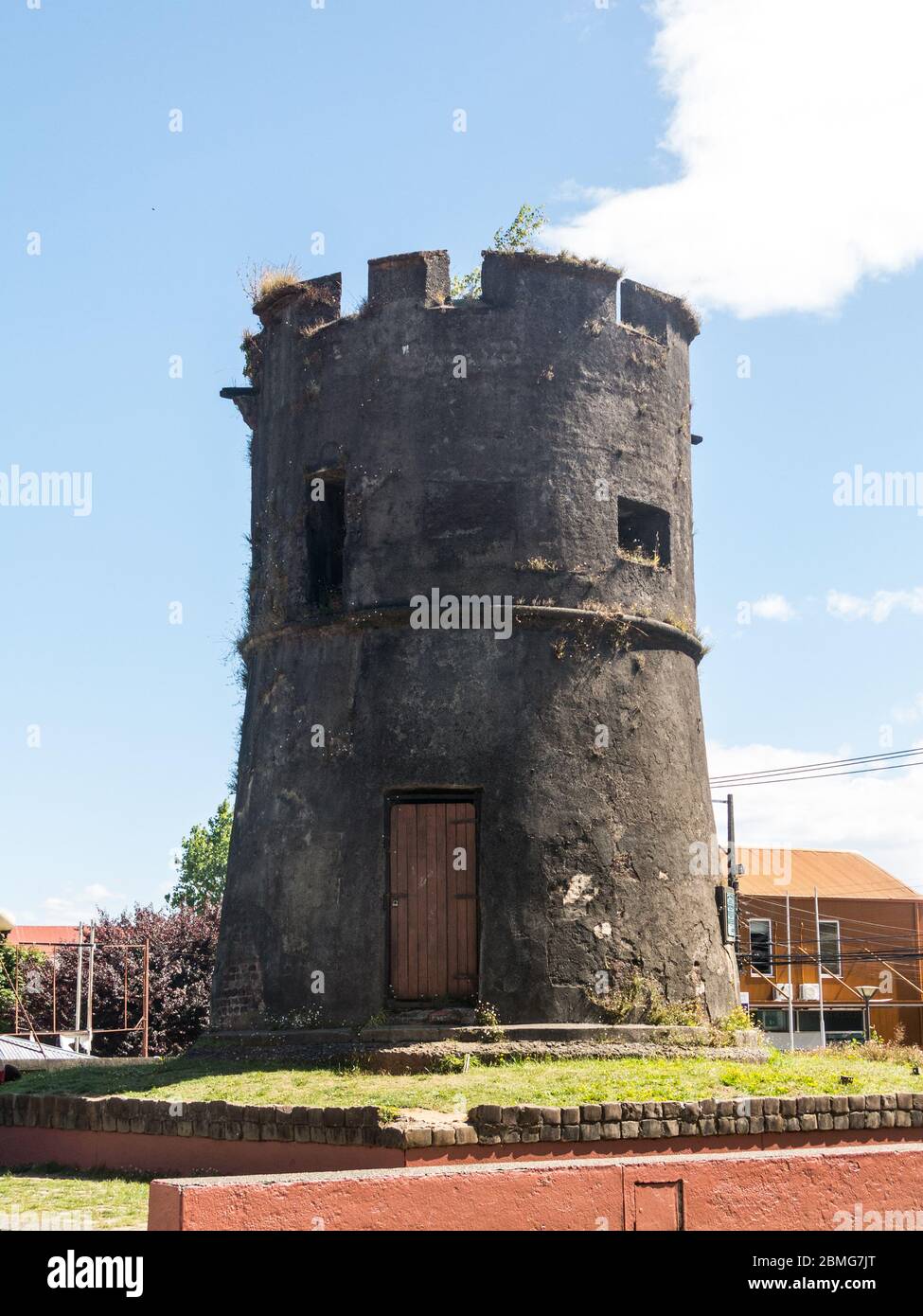 Old spanish tower. El Torreon Los Canelos o Torreon de Cantarranas in Valdivia, Los Rios Region, Chile South America. Dates from the 17th century Stock Photo