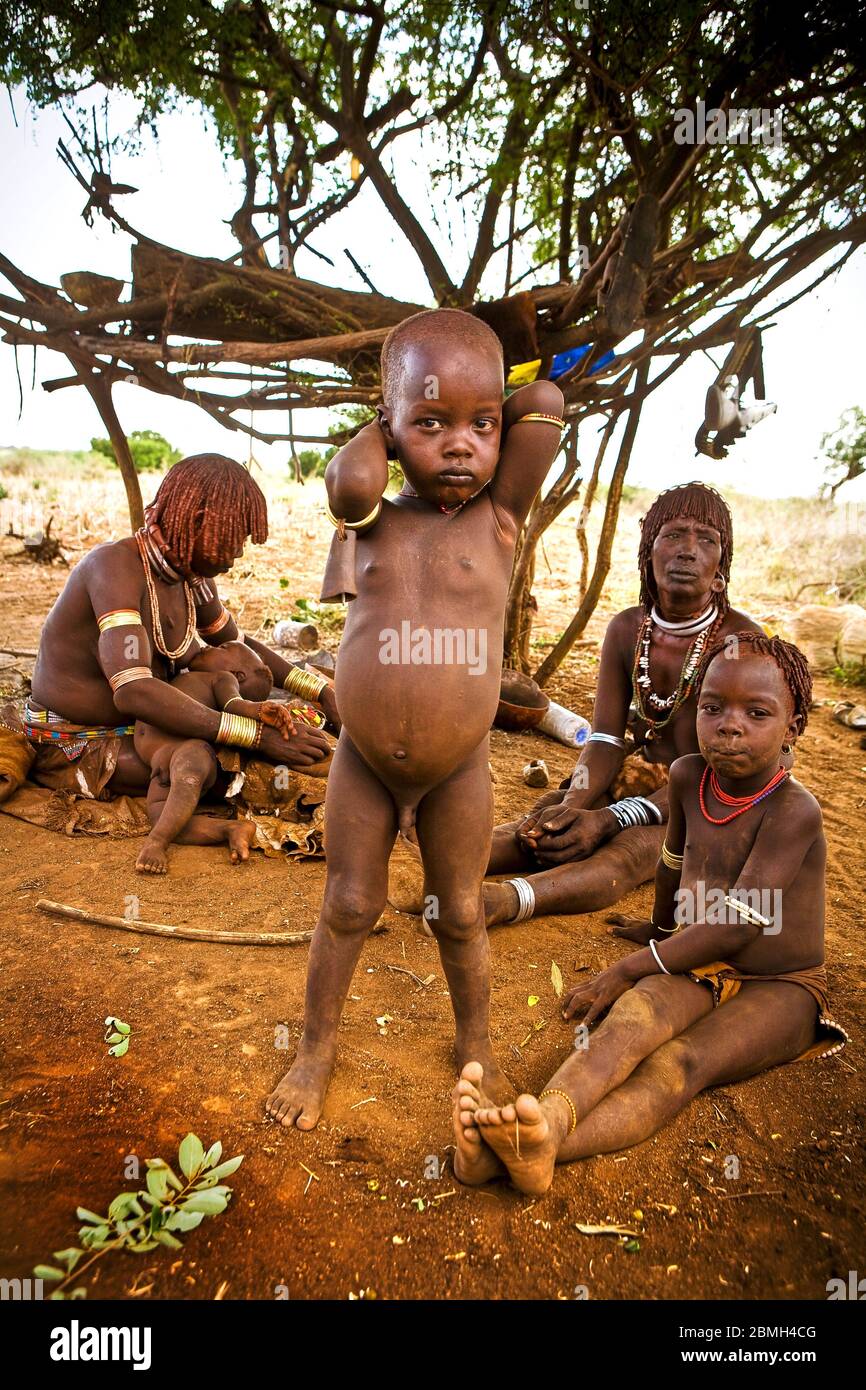 african family naked Children ethiopia mother hi-res stock photography and images - Page 2 -  Alamy