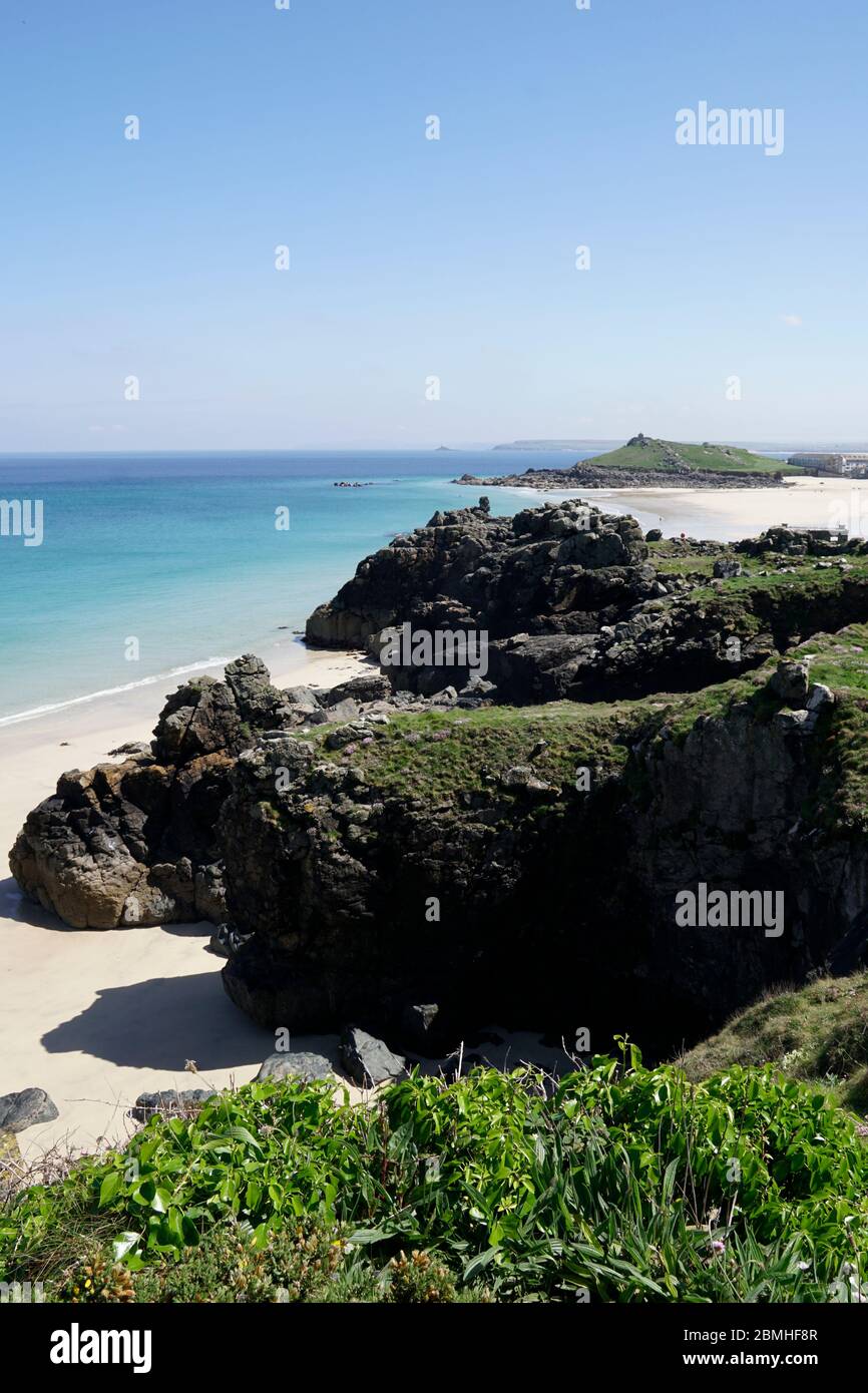 Rocks and sand at low tide, Porthmeor Stock Photo - Alamy