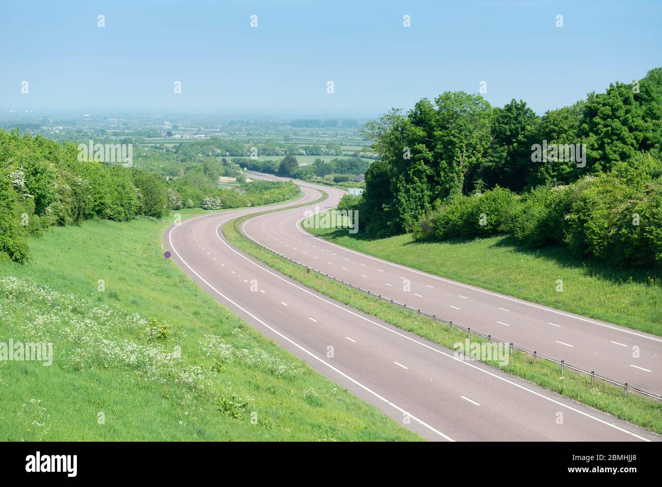 Country dual carriageway hi-res stock photography and images - Alamy