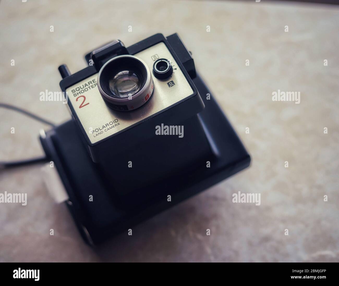 polaroid land camera square shooter 2