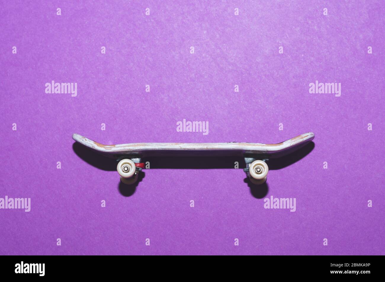 small finger skateboards