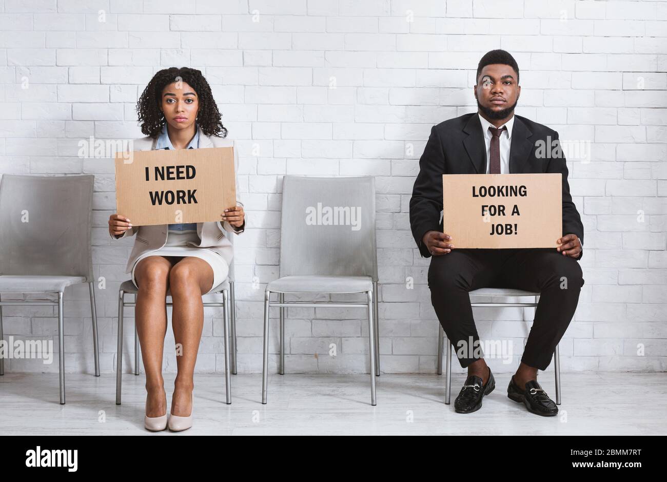 Cardboard signs hires stock photography and images Alamy