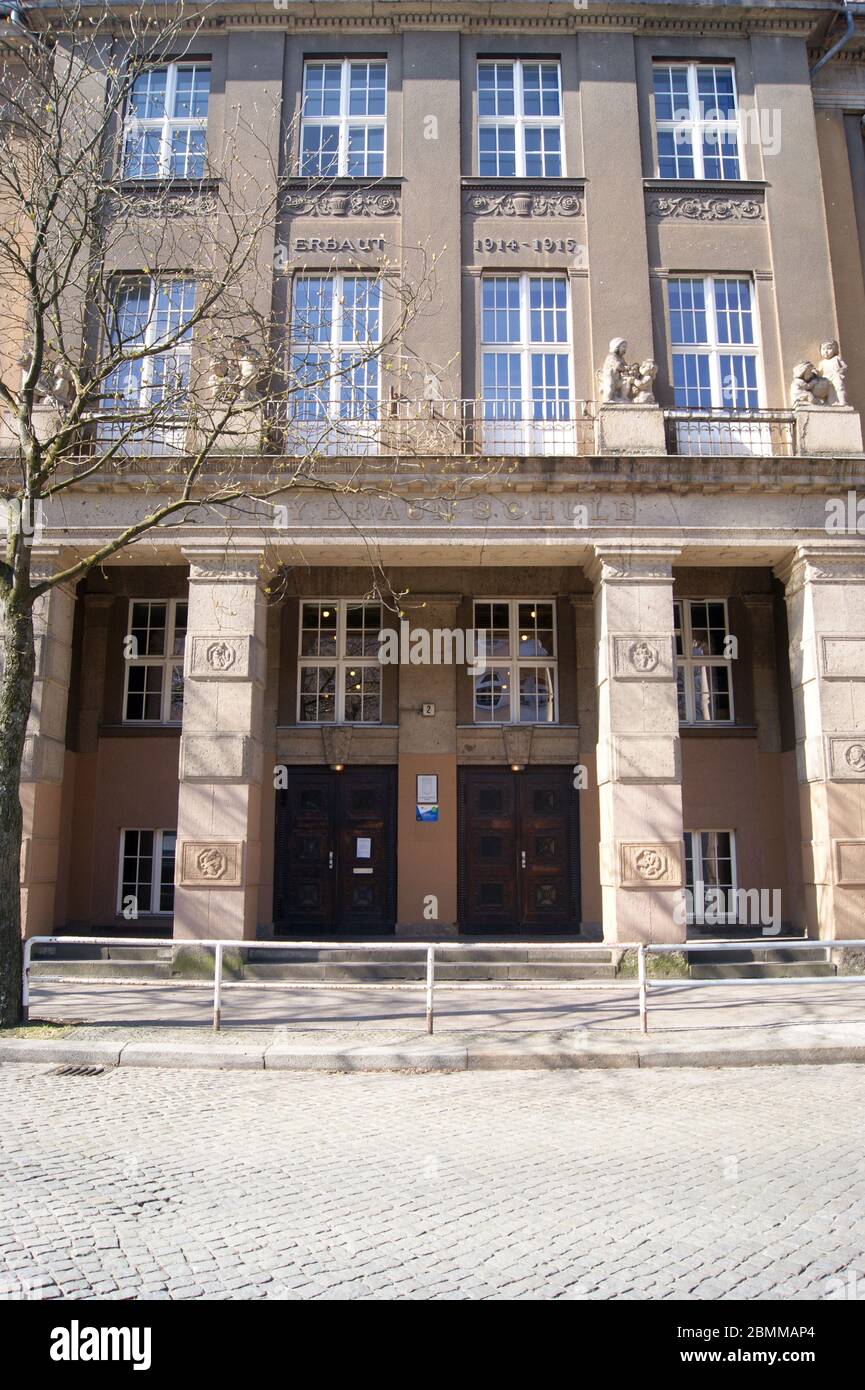 Das Lily Braun Gymnasium in Berlin Spandau Stock Photo Alamy