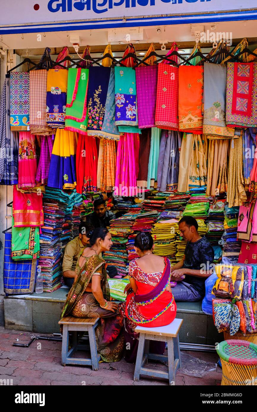 India, Gujarat, Ahmedabad, Unesco World Heritage city, old city bazar, sari shop Stock Photo