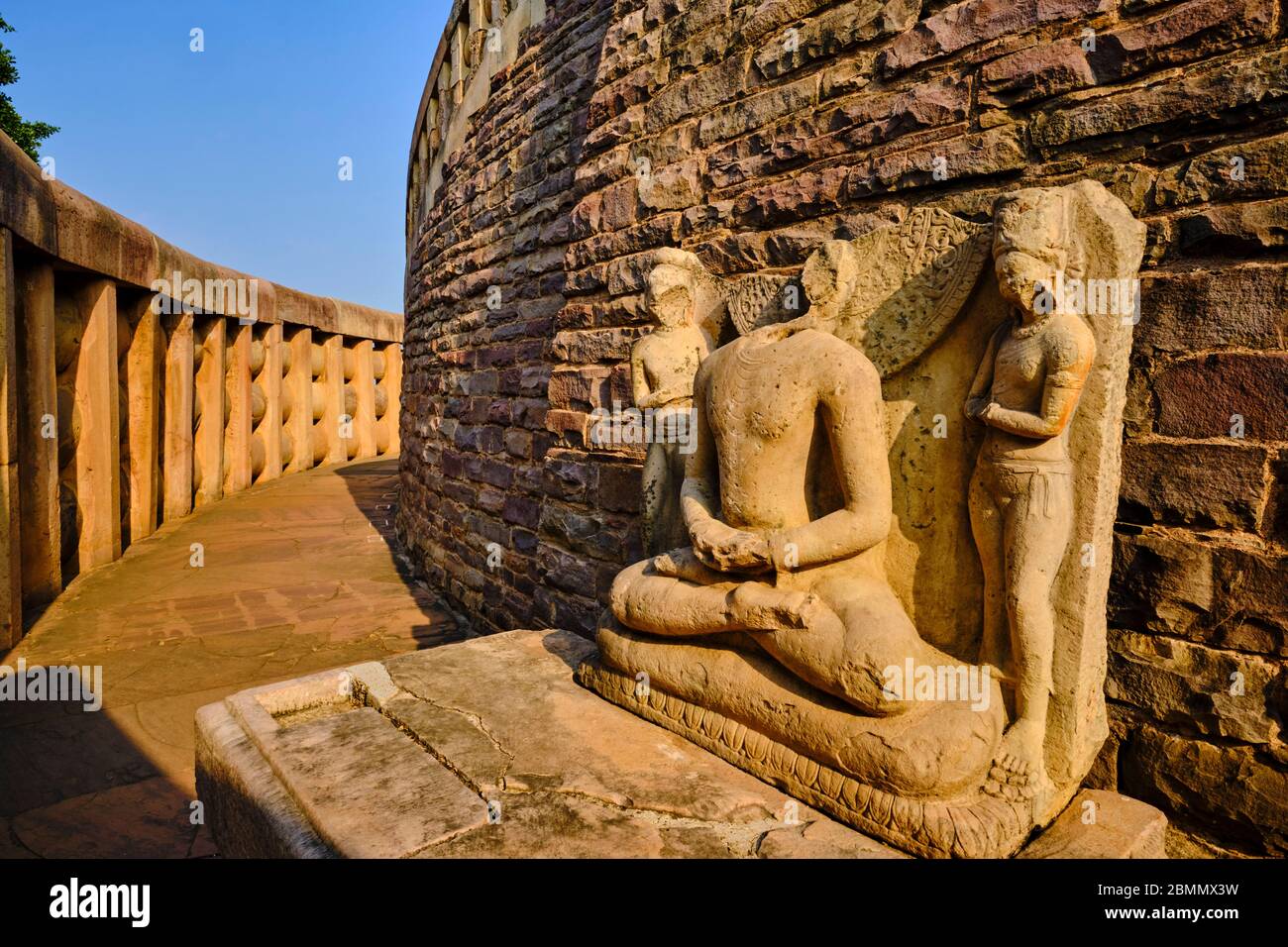 India, Madhya Pradesh state, Sanchi, Buddhist monuments listed as World Heritage by UNESCO, the main stupa a 2200 year old Buddhist monument built by Stock Photo
