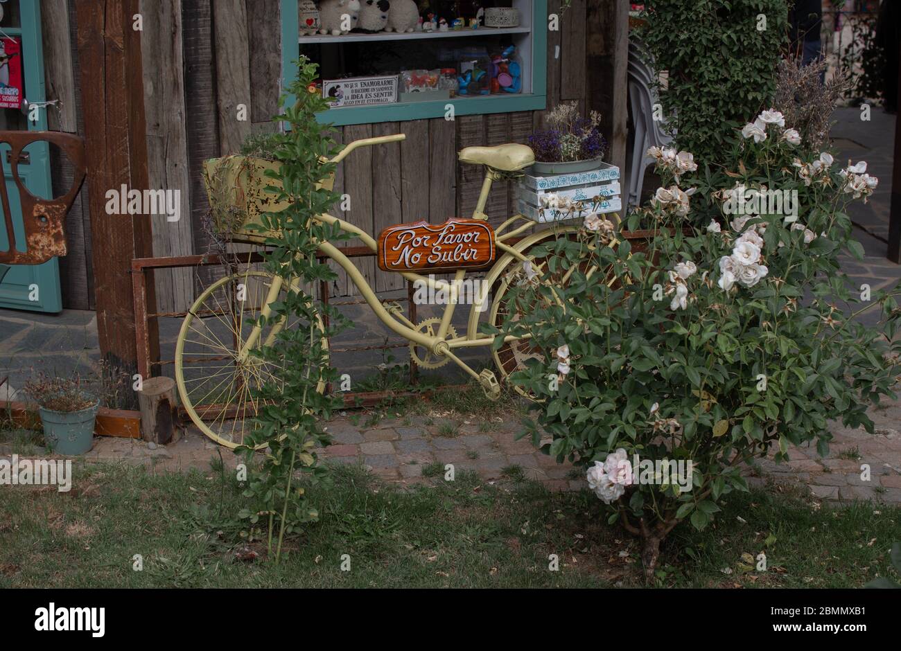 fine Art on the street Stock Photo Alamy