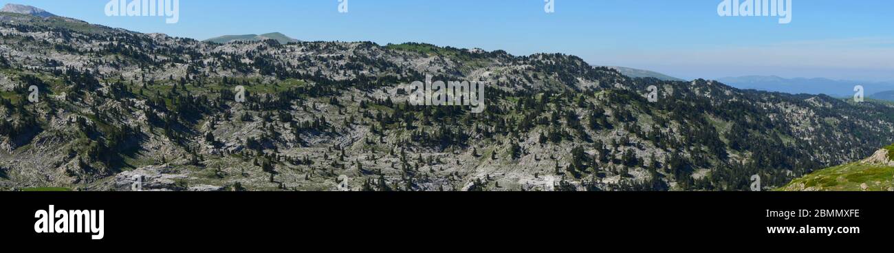 Larra-Belagoa karstic massif in the Navarrese Pyrenees Stock Photo