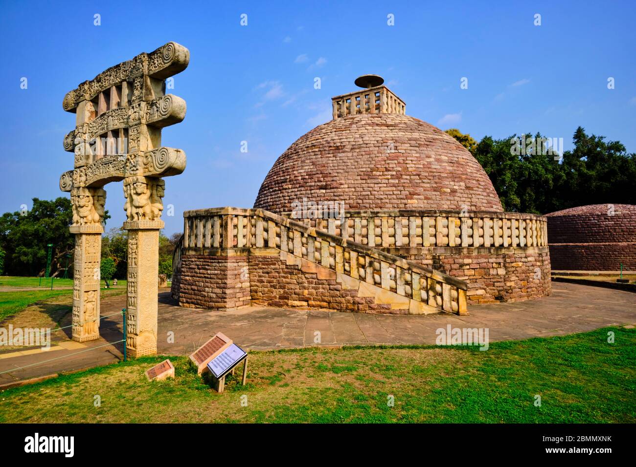 India, Madhya Pradesh state, Sanchi, Buddhist monuments listed as World Heritage by UNESCO, Stupa N°3 Stock Photo