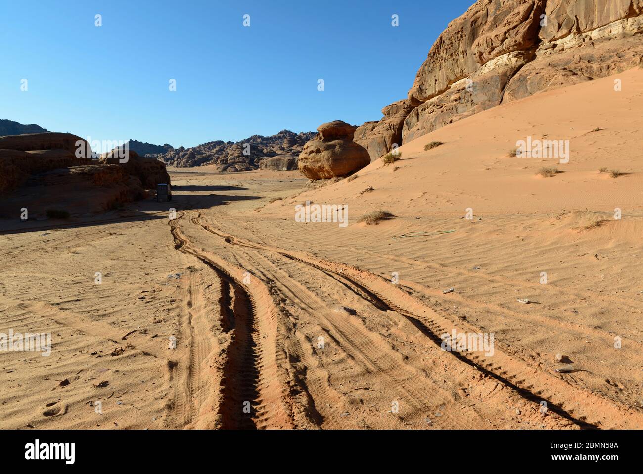 Car tracks in the desert of Saudi Arabia Stock Photo