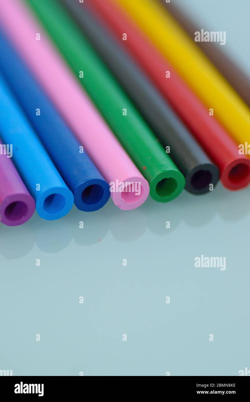 Macro details of lined up colorful wax crayons Stock Photo - Alamy