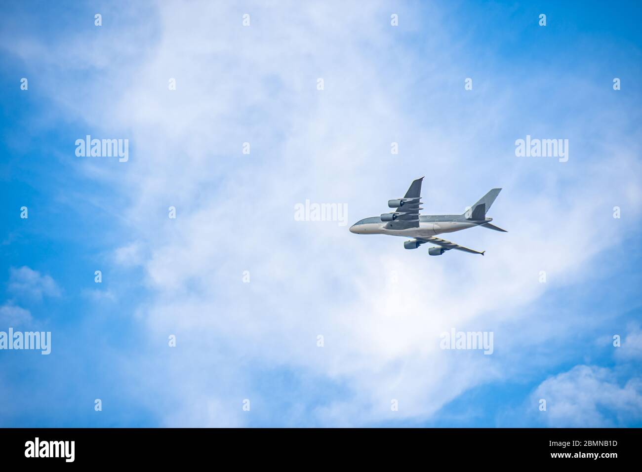 Airplane altitude commercial hi-res stock photography and images - Alamy
