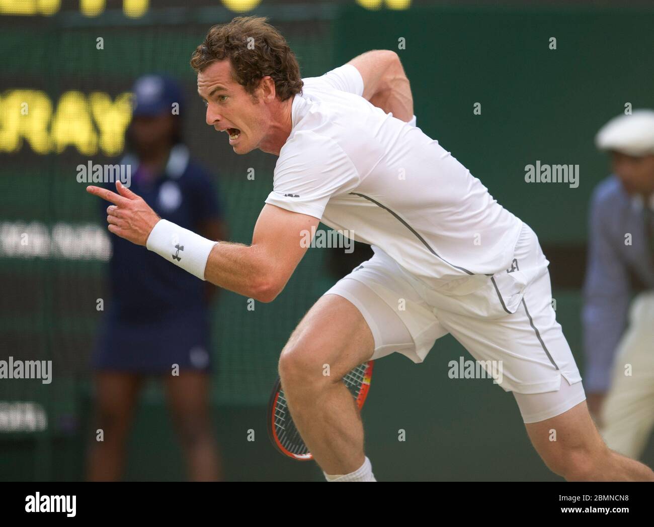 July 4th 2015, Wimbledon Championships, London. Mens singles third round, Centre Court, Andy Murray (GBR) in action against Andreas Seppi (ITA) Stock Photo