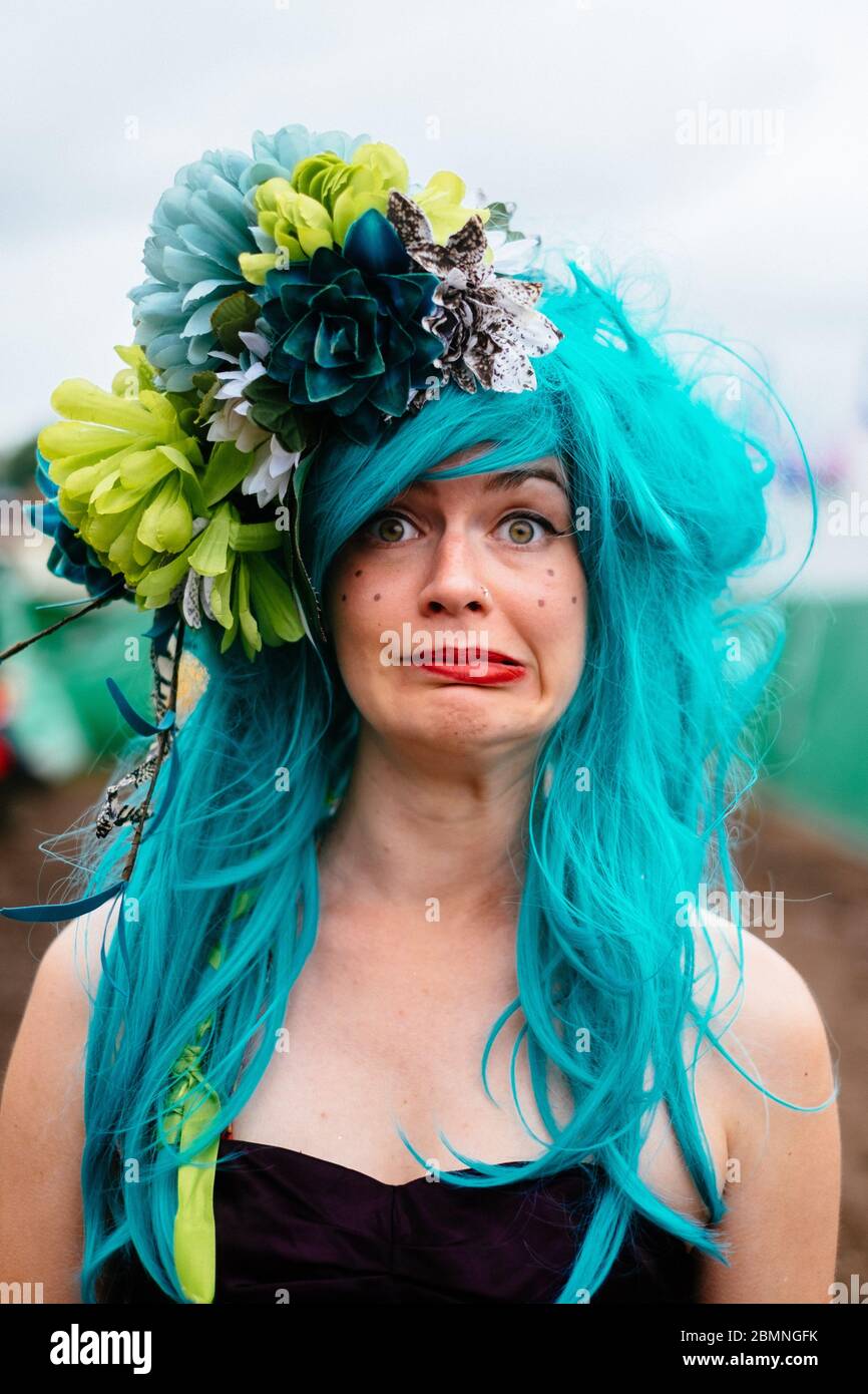 Walkabout act, Boo, of Flossy and Boo, in the Theatre & Circus area   Glastonbury Festival 2016 – Picture date Sunday 26 June, 2016 (Pilton, Somerset) Stock Photo