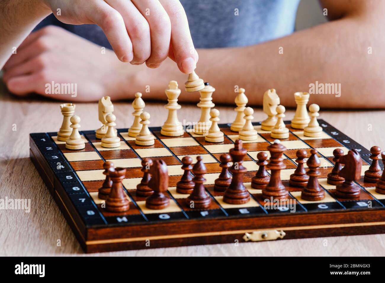 Chess opening hi-res stock photography and images - Alamy