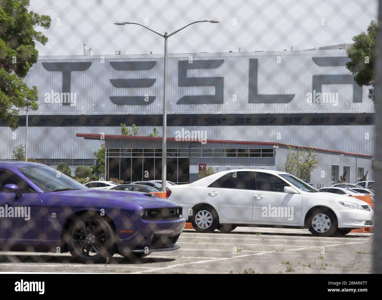 Tesla plant hi-res stock photography and images - Alamy