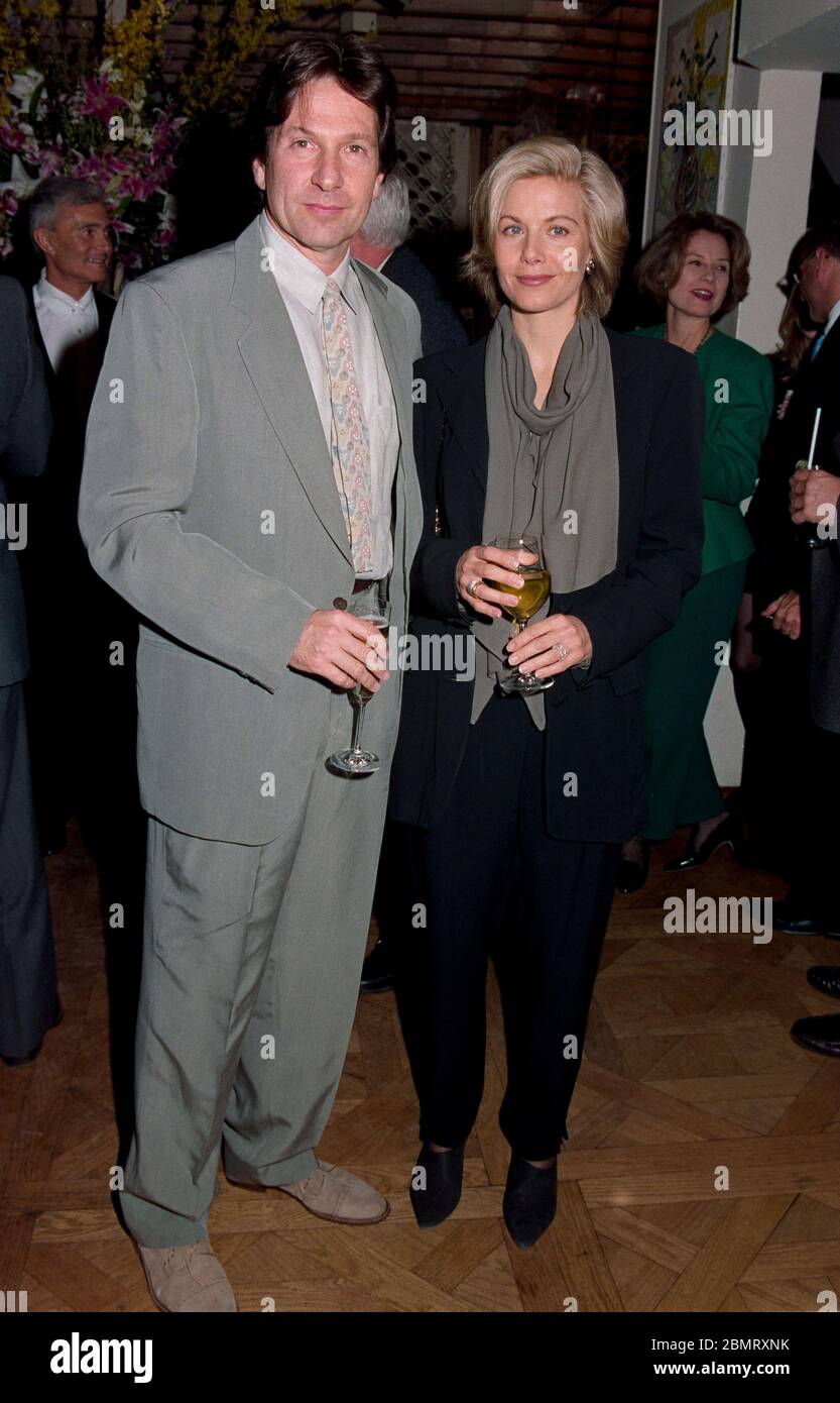 LOS ANGELES, CA. March 3, 1993:  Actors Michael Brandon & wife Glynis Barber at party for Vidal Sassoon in Los Angeles.  File photo © Paul Smith/Featureflash Stock Photo