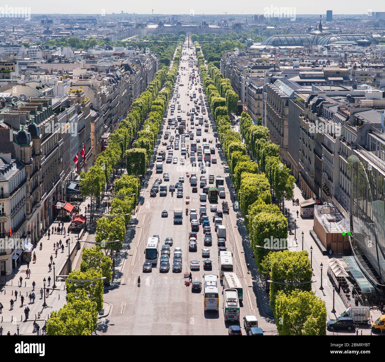 Photo Images Of Avenue Des Champs Elysees In Paris - Page 5