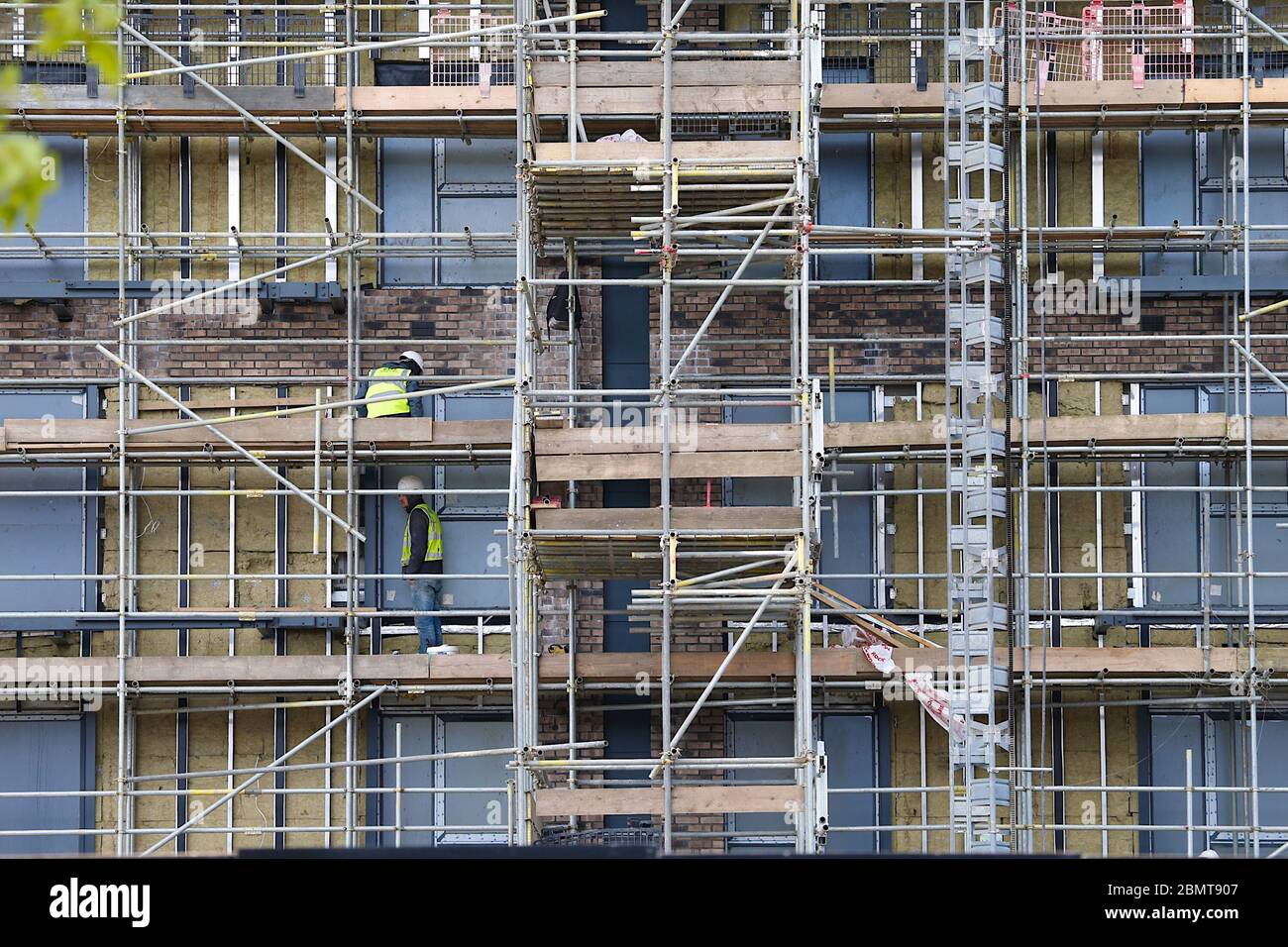 Construction workers seen busy hi-res stock photography and images - Alamy