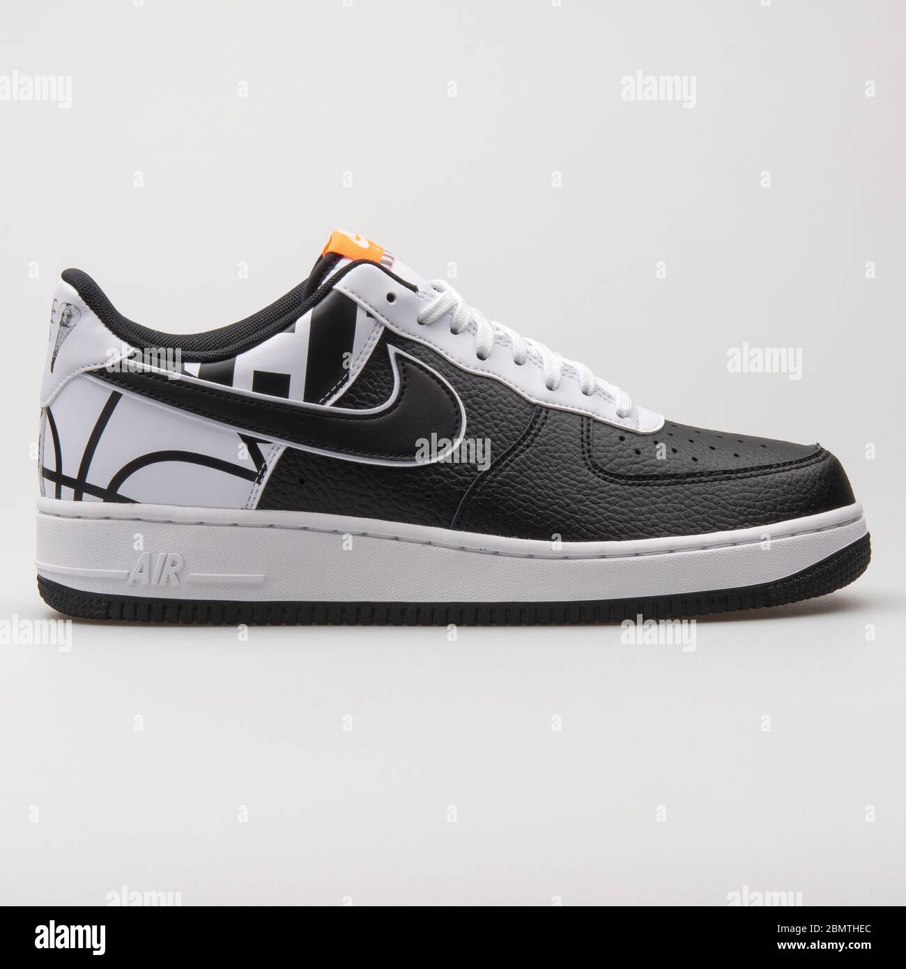 VIENNA, AUSTRIA - JANUARY 12, 2018: Nike Air Force 1 07 LV8 black and white  sneaker on white background Stock Photo - Alamy