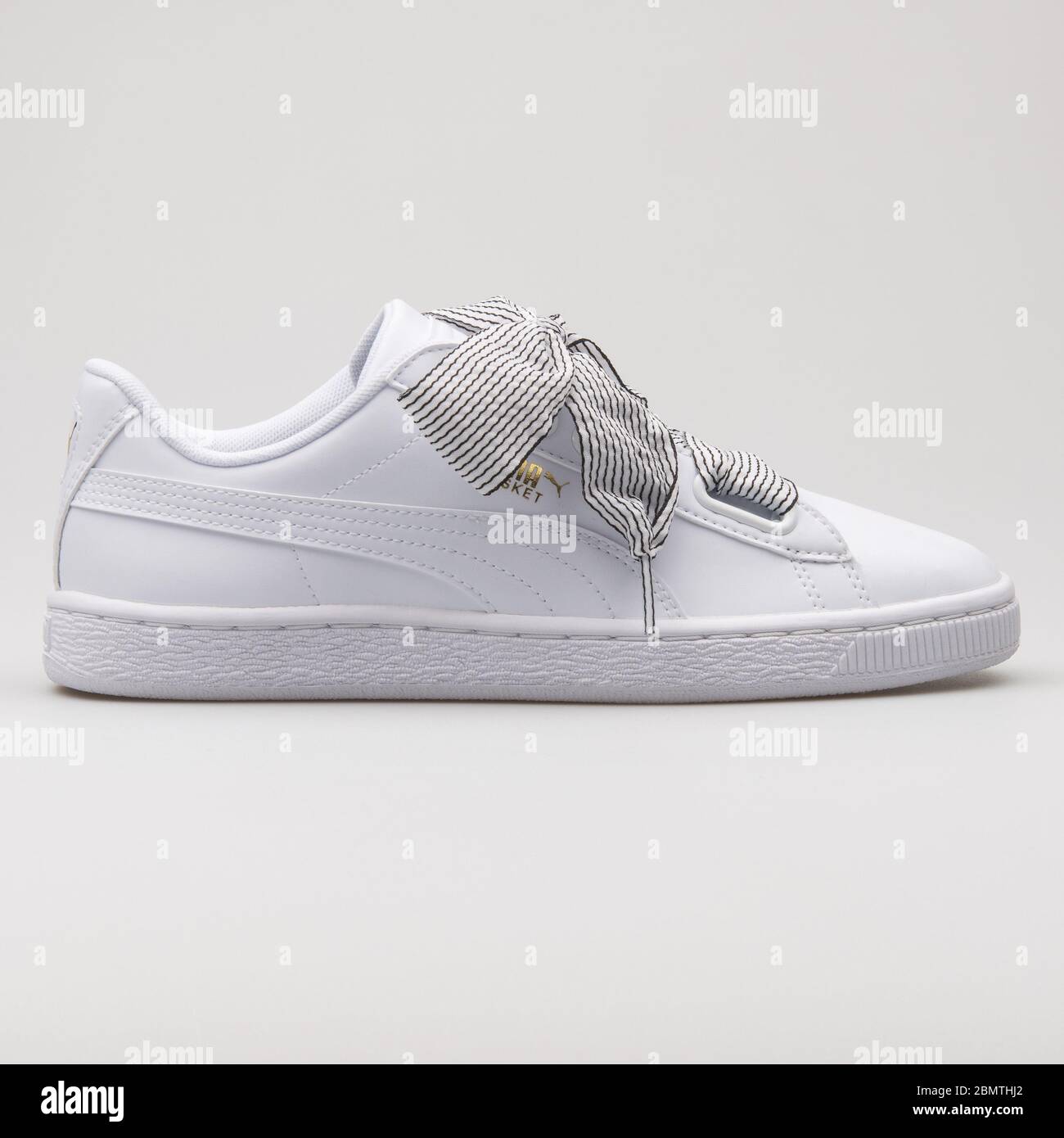 White puma sneakers hi-res stock photography and images - Alamy