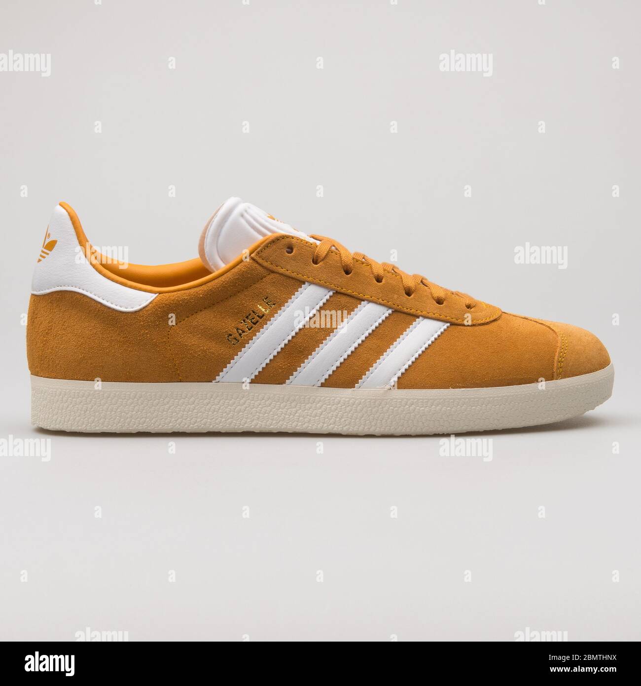 Adidas gazelle trainers hi-res stock photography and images - Alamy