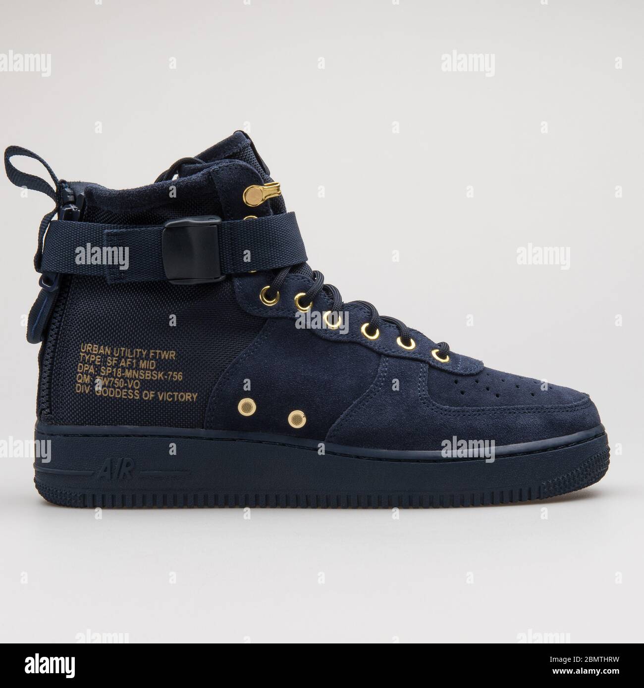 nike sf air force 1 mid obsidian metallic gold