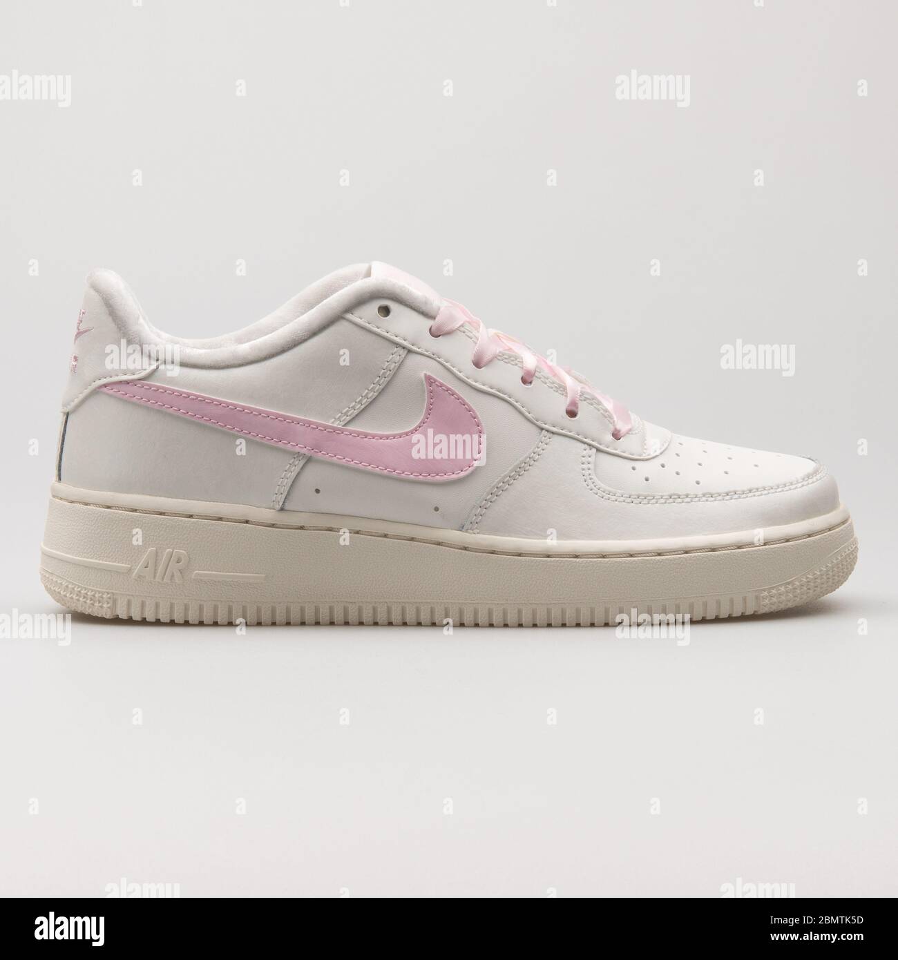 VIENNA, AUSTRIA - FEBRUARY 19, 2018: Nike Air Force 1 white and pink  sneaker on white background Stock Photo - Alamy