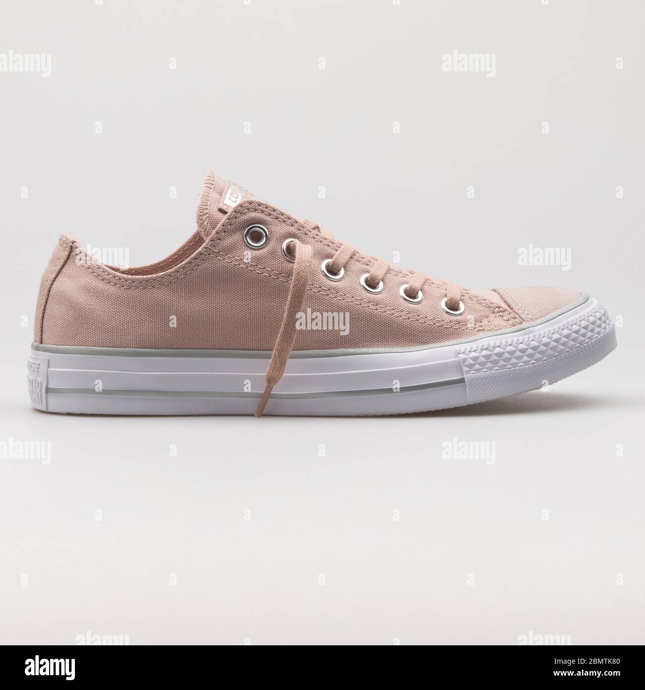 converse all star ox beige