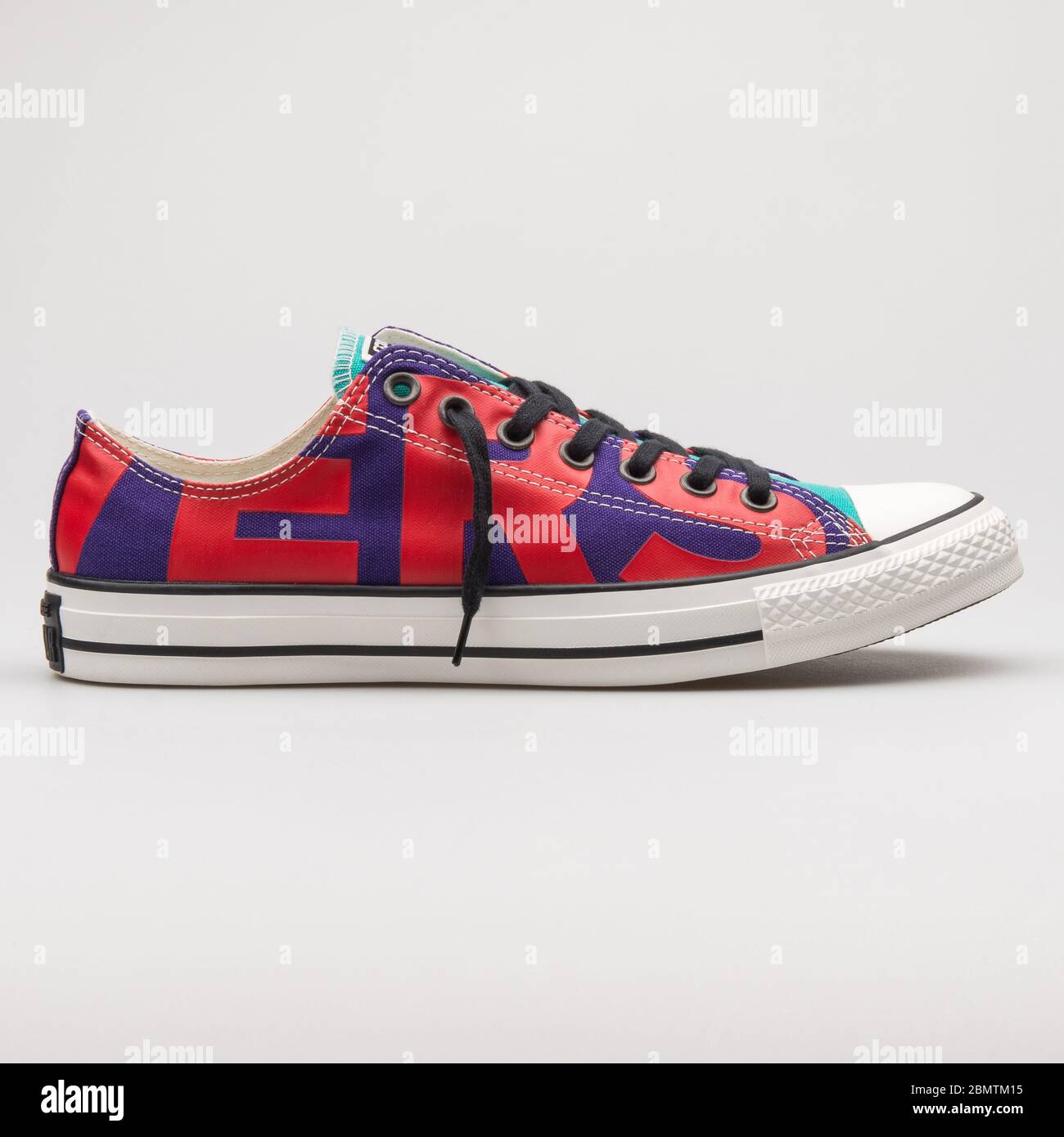 Red chuck taylor hi-res stock photography and images - Page 2 - Alamy