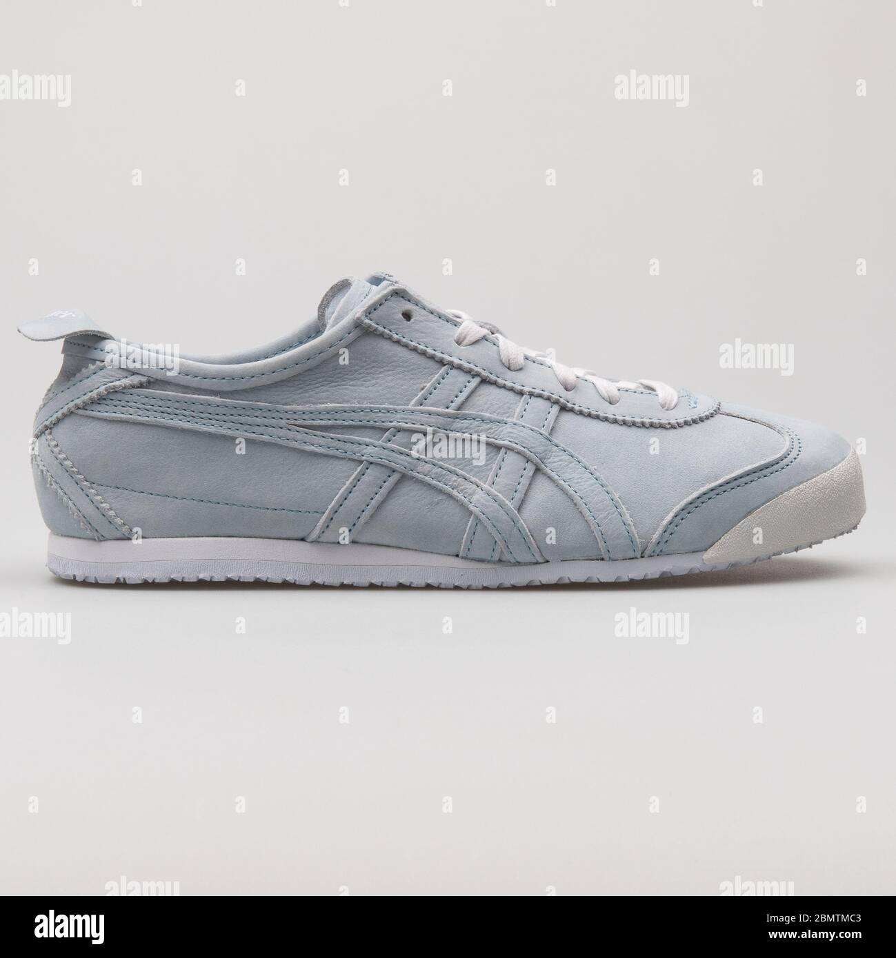 onitsuka tiger light blue