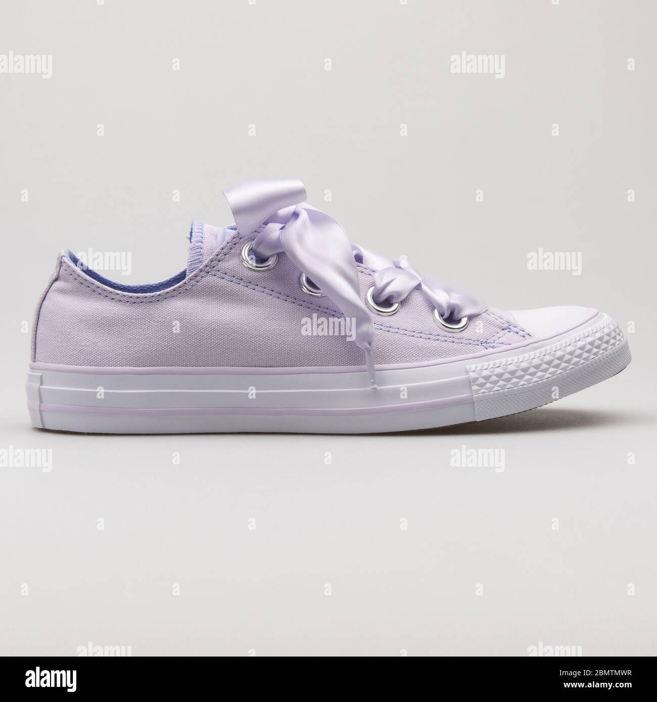VIENNA, AUSTRIA - FEBRUARY 19, 2018: Converse Chuck Taylor All Star Big  Eyelets OX light purple and white sneaker on white background Stock Photo -  Alamy