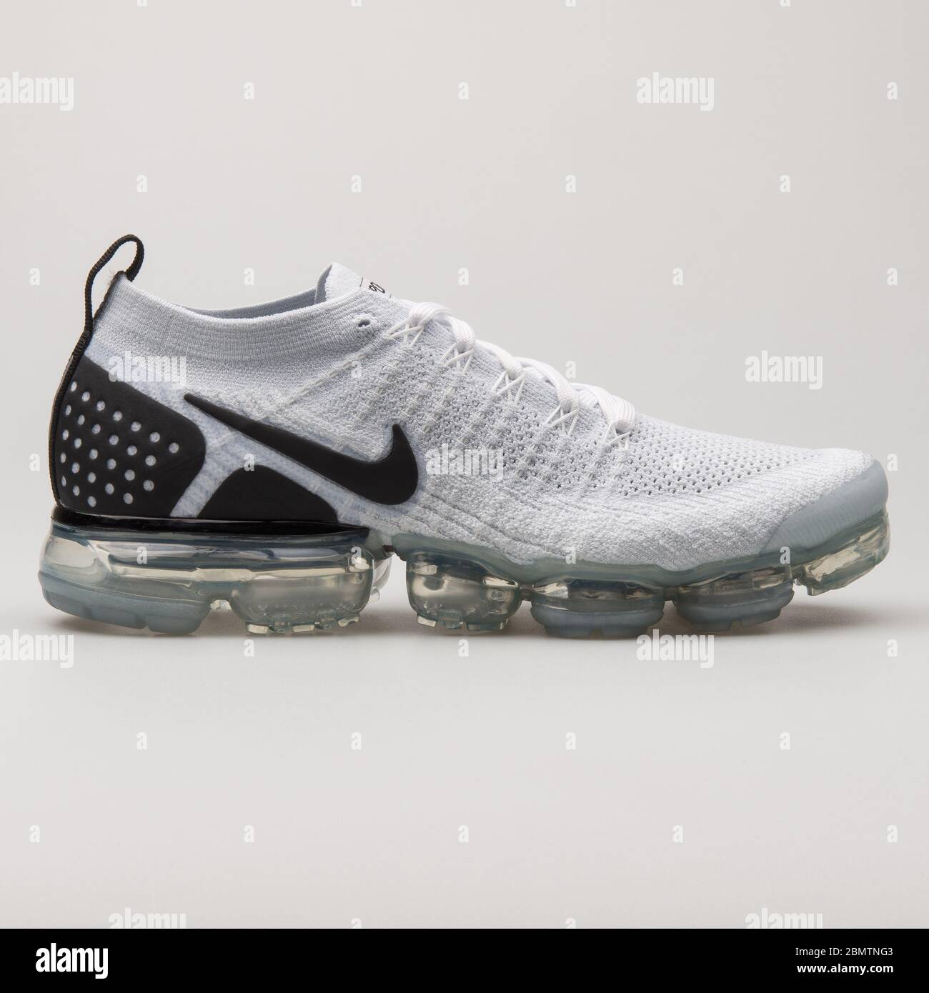 Nike vapormax sneaker hi-res stock photography and images - Alamy