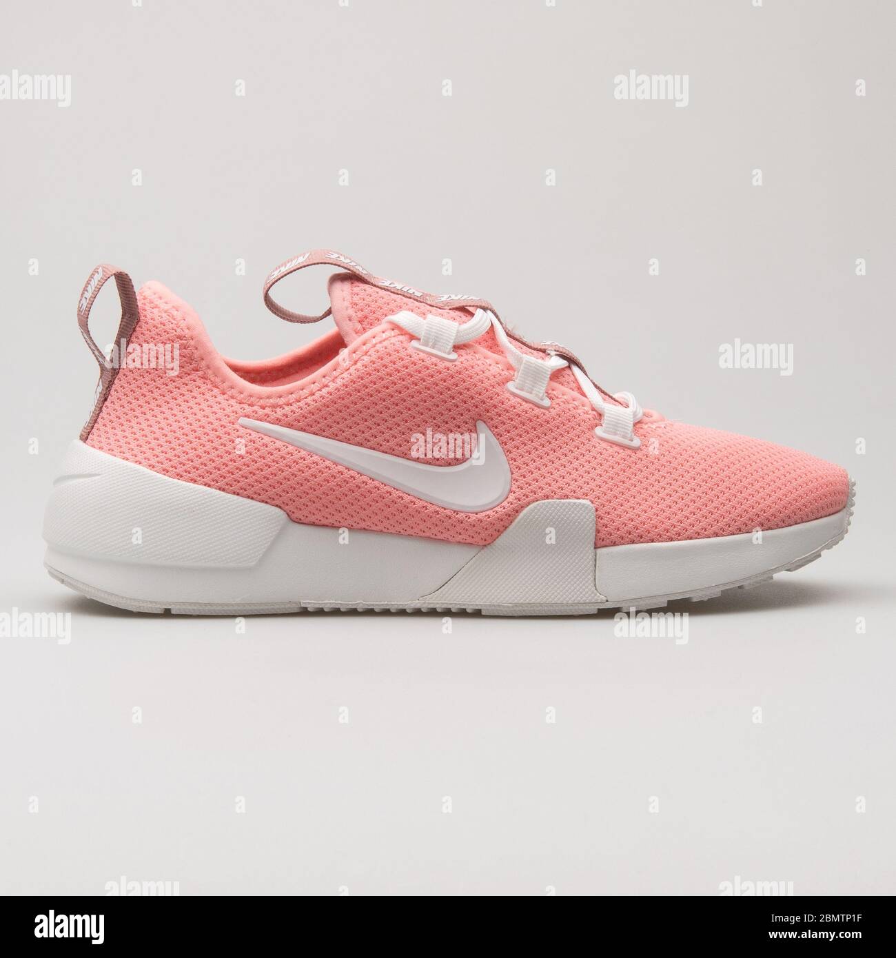 Nike pink shoes hi-res stock photography and images - Page 7 - Alamy