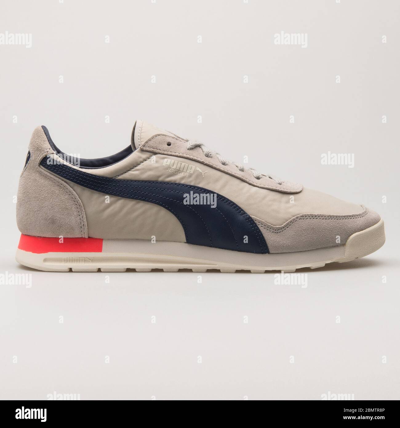 puma jogger og sneakers