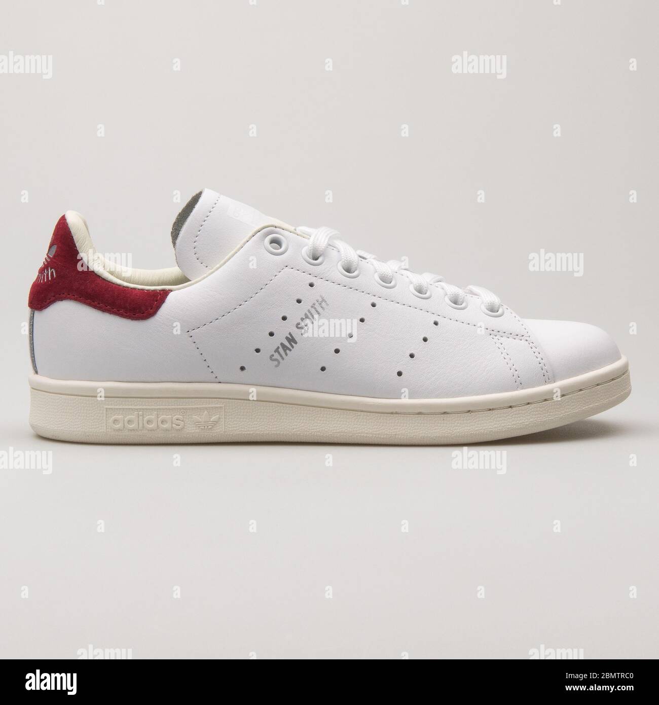 Stan smith adidas hi-res stock photography and images - Page 2 - Alamy