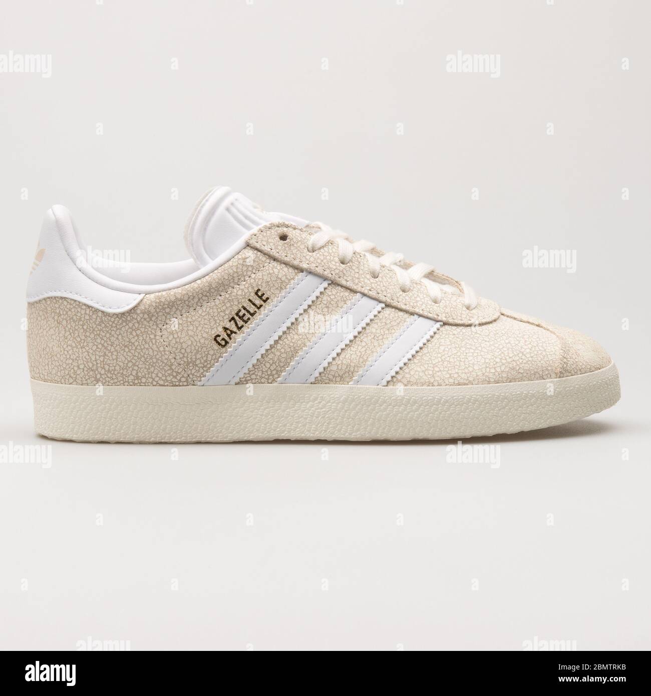 Adidas Gazelle Trainers Stock Photo - Alamy