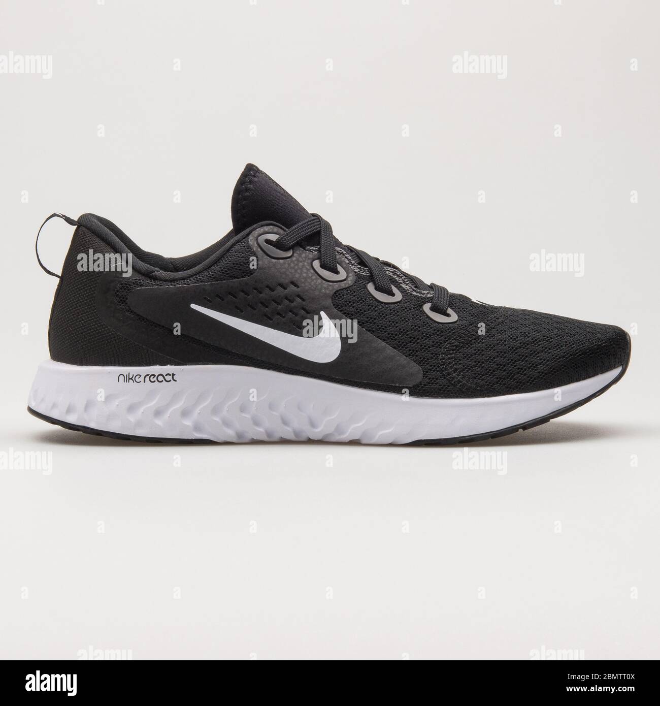 Nike running shoes hi res stock photography and images Page 32 Alamy