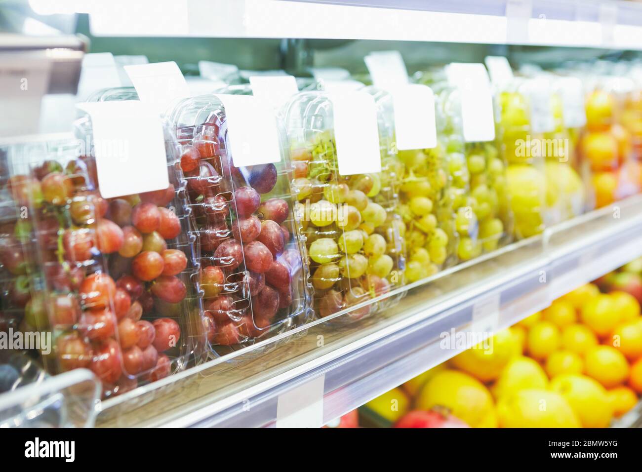 Grap grapes hires stock photography and images Alamy