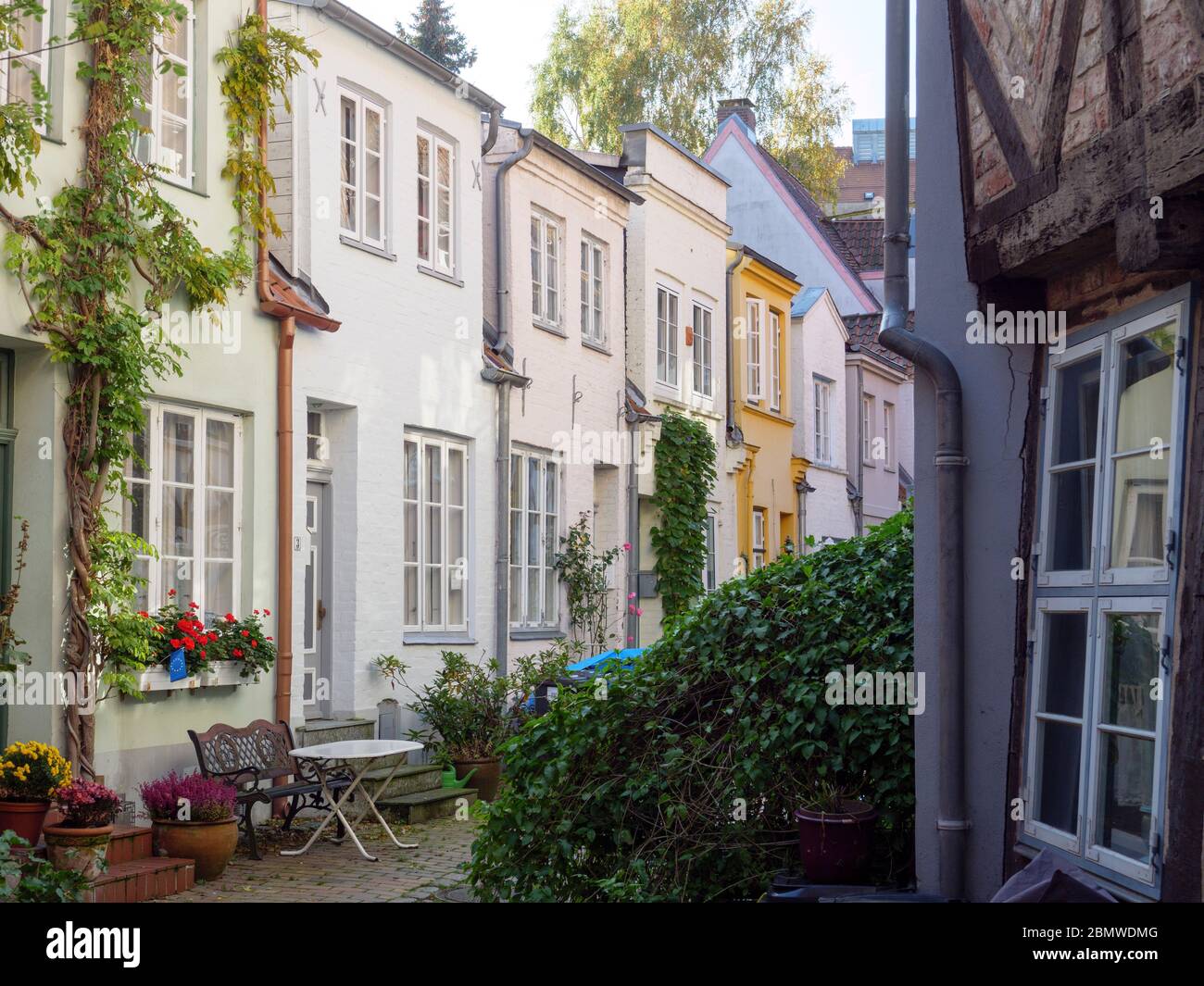 Backer Gang Altstadt Lubeck Schleswig Holstein Deutschland Stock Photo Alamy