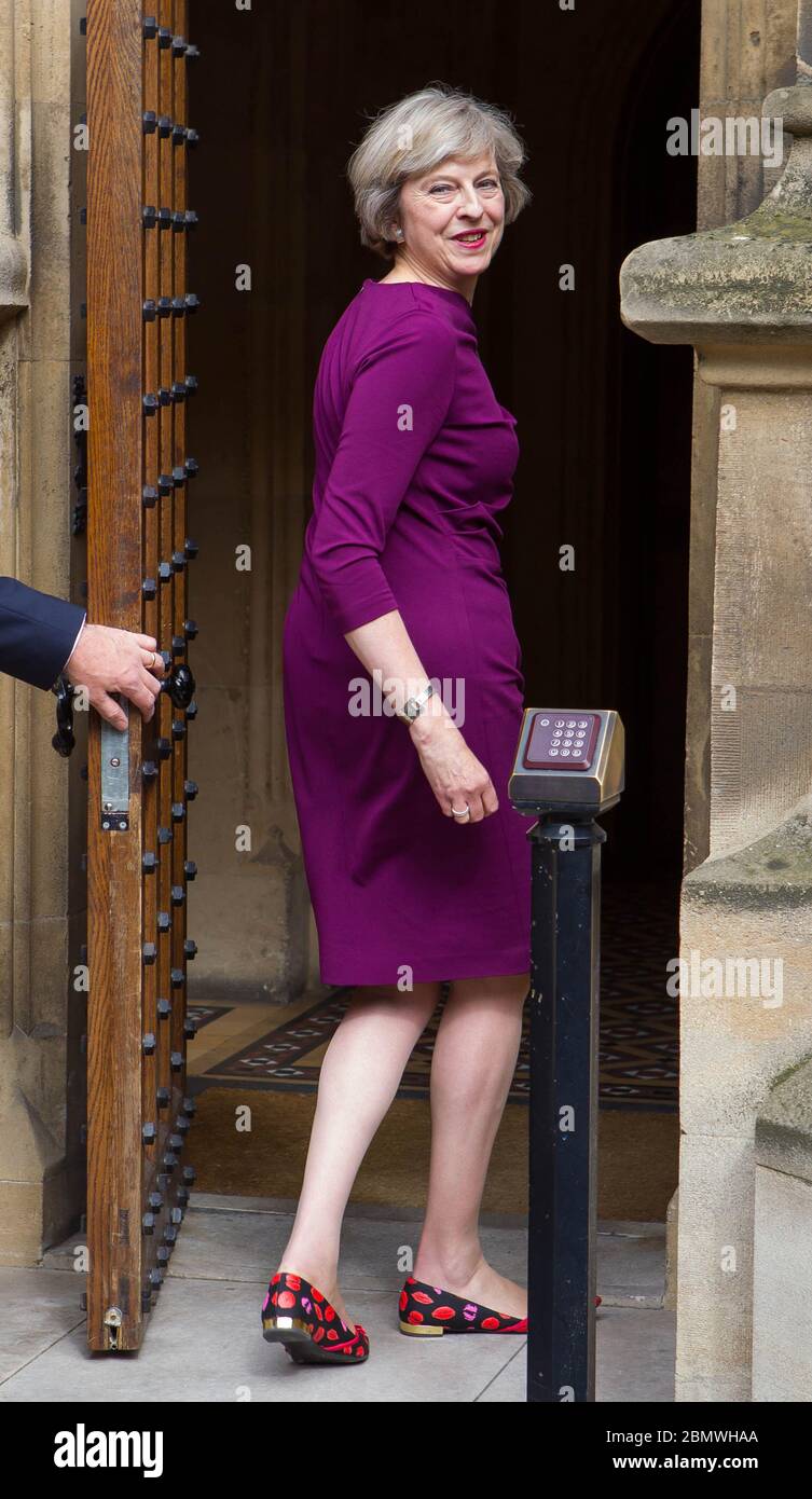 theresa may purple dress Trudeau Stumbles in Canada Election Gambit, Risking Echo of U.K.'s Theresa May