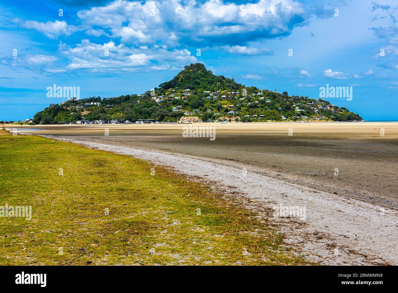 Mount paku hires stock photography and images Alamy