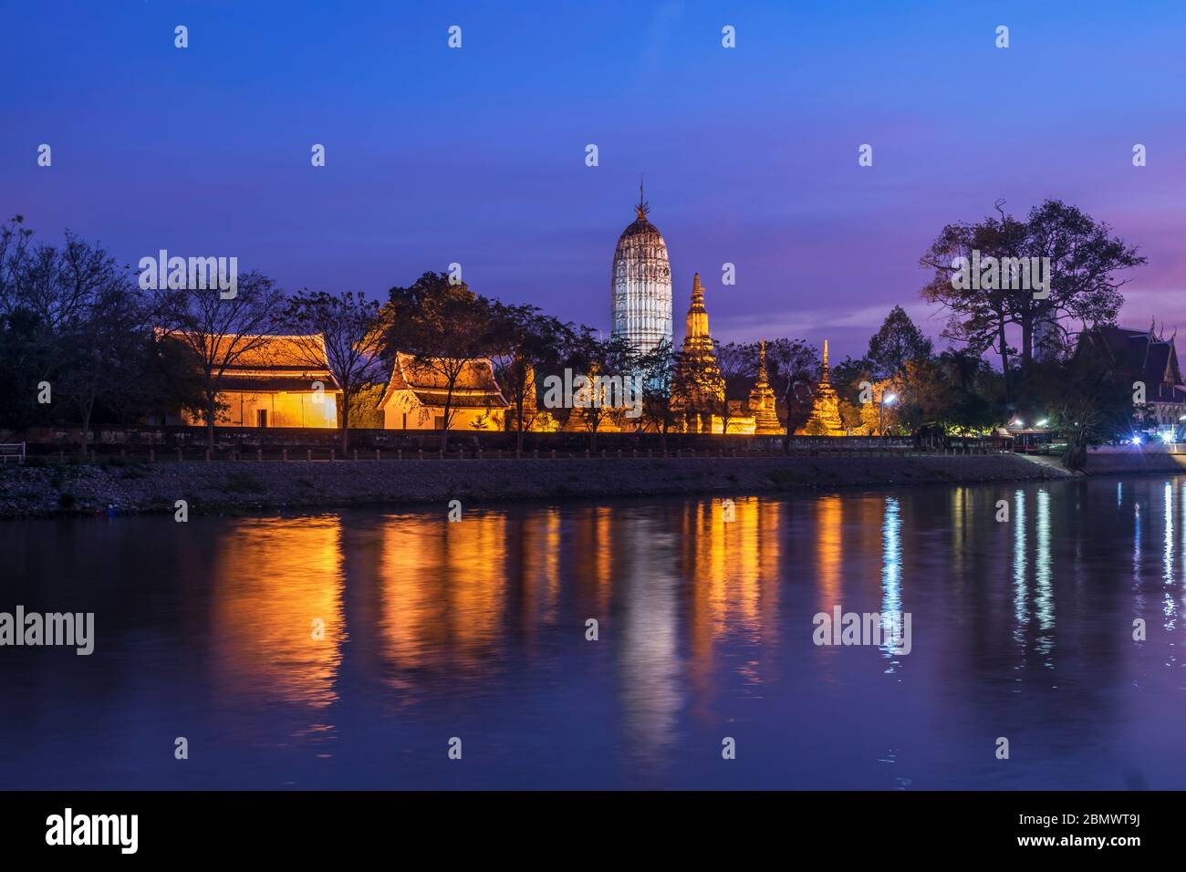 Ayutthaya temples hi-res stock photography and images - Alamy
