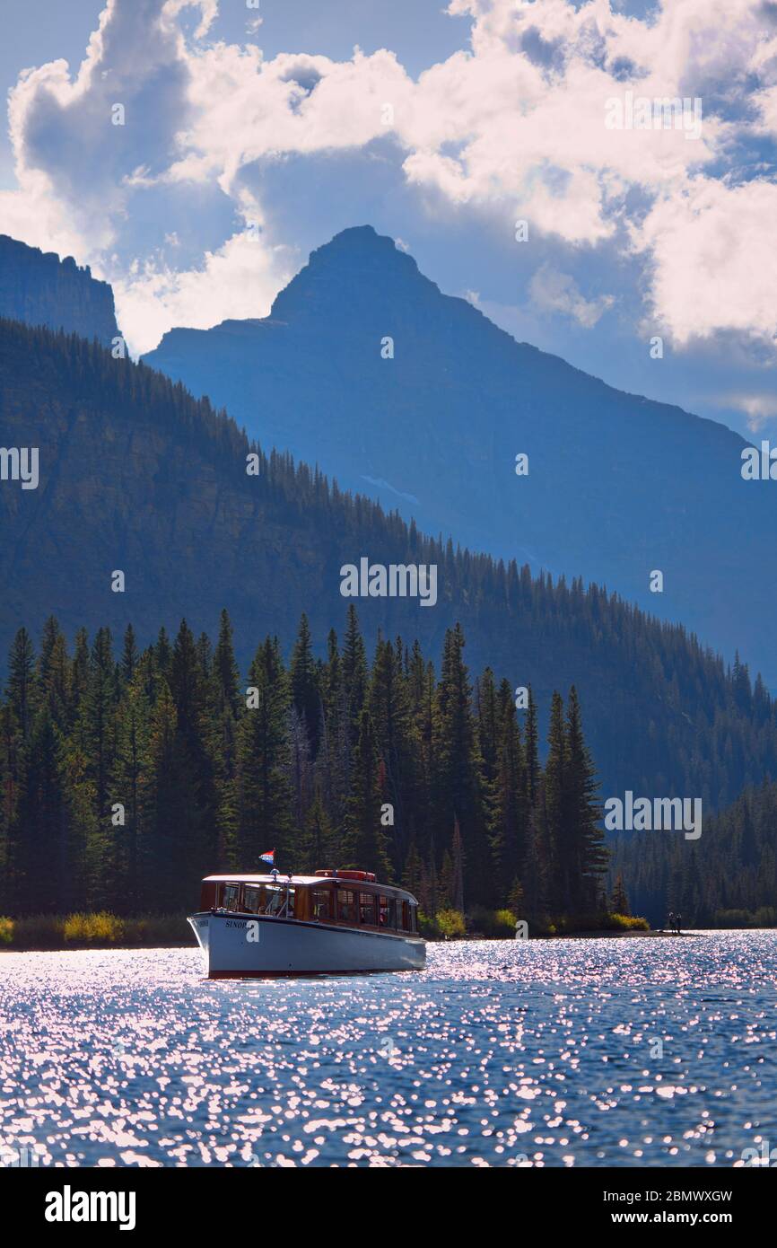 Two Medicine Lake, Montana, Glacier national park Stock Photo Alamy