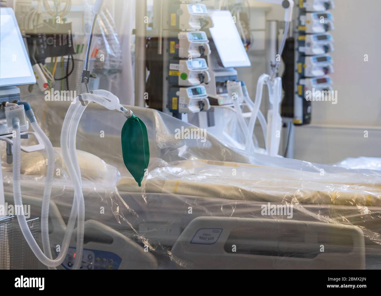 Dresden, Germany. 11th May, 2020. An intensive care bed with