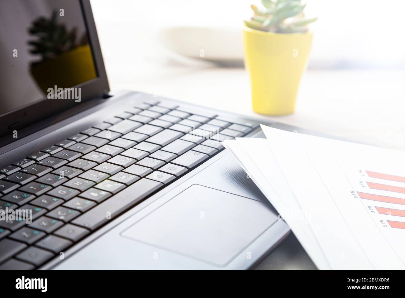 Home connectivity graphic hi-res stock photography and images - Alamy