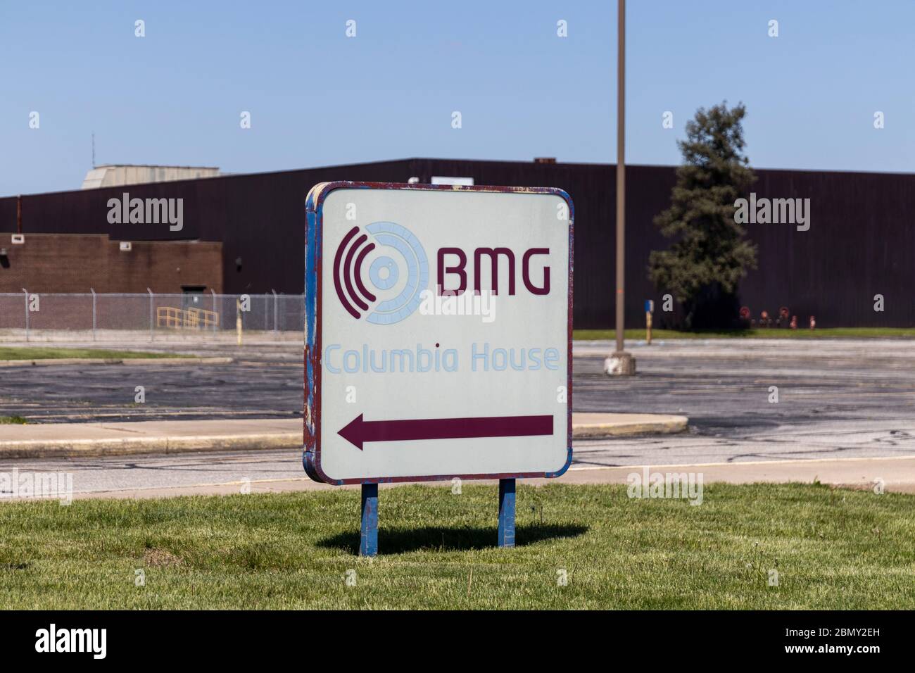 Litigation manufacturing hires stock photography and images Alamy